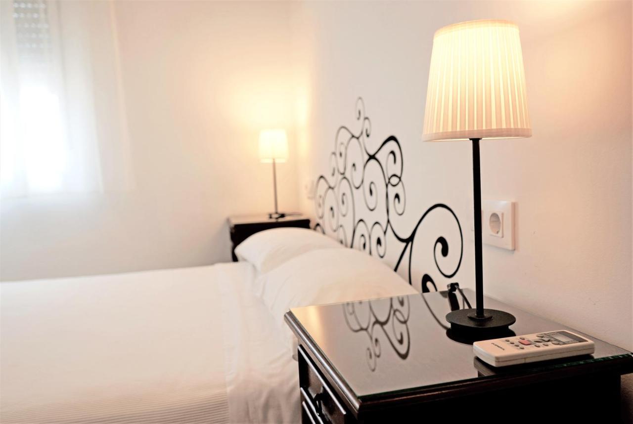 Hostal Trafalgar بارباتي المظهر الخارجي الصورة